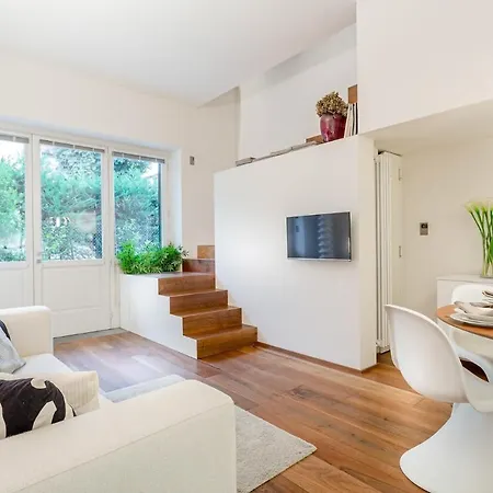 Casa Patricia, A Homey Luxury Modern & Quiet With Parking & Garden Within The Walls *