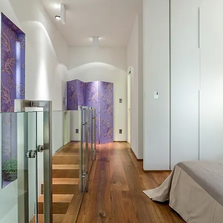 Casa Patricia, A Homey Luxury Modern & Quiet With Parking & Garden Within The Walls *