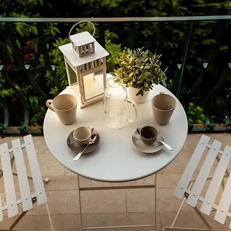 Casa Patricia, A Homey Luxury Modern & Quiet With Parking & Garden Within The Walls Apartment *